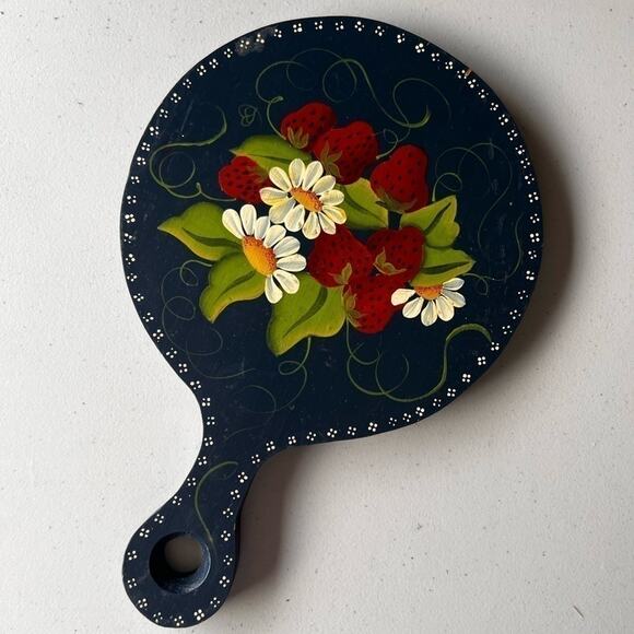 Vintage strawberry cottage hand painted wood bread board wall plate decoration - Picture 6 of 6